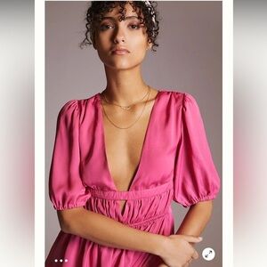 Dolan Cut-Out V-Neck Top NWT Size Small